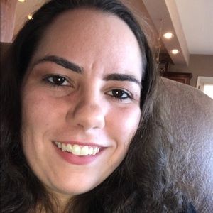 Meet your Posher, Casey